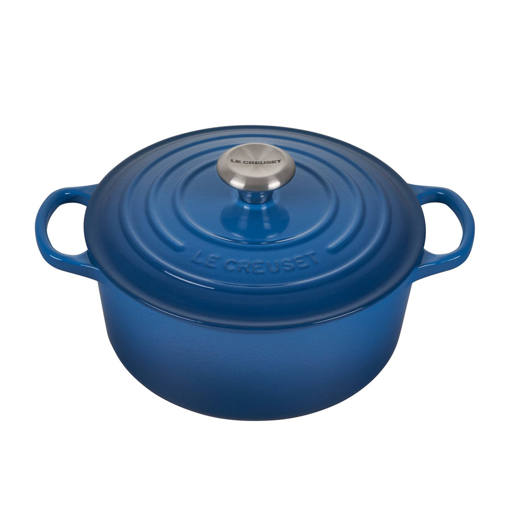 http://www.kitchen-universe.com/cdn/shop/products/Le-Creuset-Signature-Enameled-Cast-Iron-Round-French-Dutch-Oven-5.pg.jpg?v=1665632540