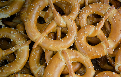 Homemade Mall-Style Soft Pretzels