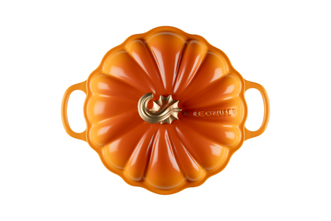 Le Creuset Figural Pumpkin Cocotte 4-Quart, Persimmon & Novelty Gold Knob - Kitchen Universe