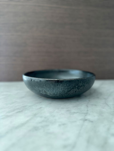 K.H Wurtz Large Shallow Bowl, Black - Kitchen Universe