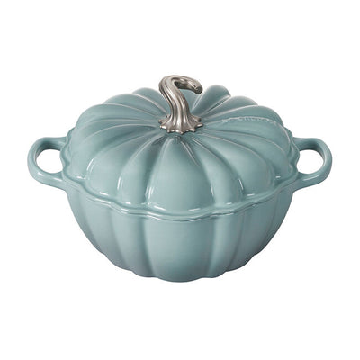 Le Creuset Figural Pumpkin Cocotte 4-Quart, Sea Salt & SS Figural Knob - Kitchen Universe