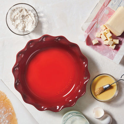 Le Creuset Heritage Pie Dish, 9-Inches, Cerise - Kitchen Universe