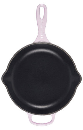 Le Creuset Signature Enameled Cast Iron Skillet, 9-Inches, Shallot - Kitchen Universe