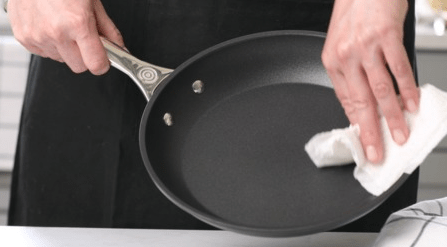 Le Creuset Toughened Nonstick PRO Fry Pan, 8-Inches - Kitchen Universe