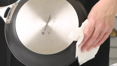 Le Creuset Toughened Nonstick PRO Fry Pan, 10-Inches - Kitchen Universe