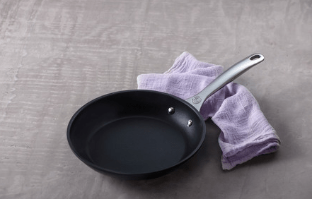 Le Creuset Toughened Nonstick PRO Fry Pan, 11-Inches - Kitchen Universe