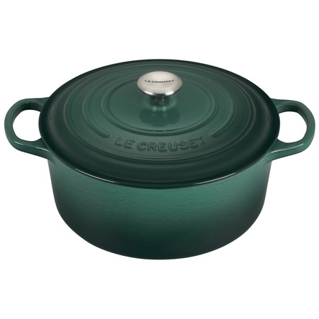 Le Creuset Signature Enameled Cast Iron Round French / Dutch Oven With Lid, 4.5-Quart, Artichaut - Kitchen Universe