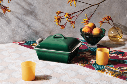 Le Creuset Heritage Stoneware Square Casserole With Lid, 2.5-Quart, Artichaut - Kitchen Universe