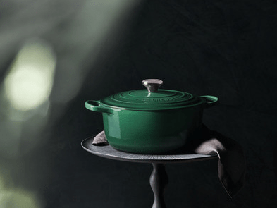 Le Creuset Signature Enameled Cast Iron French / Round Dutch Oven, 9-Quart, Artichaut - Kitchen Universe