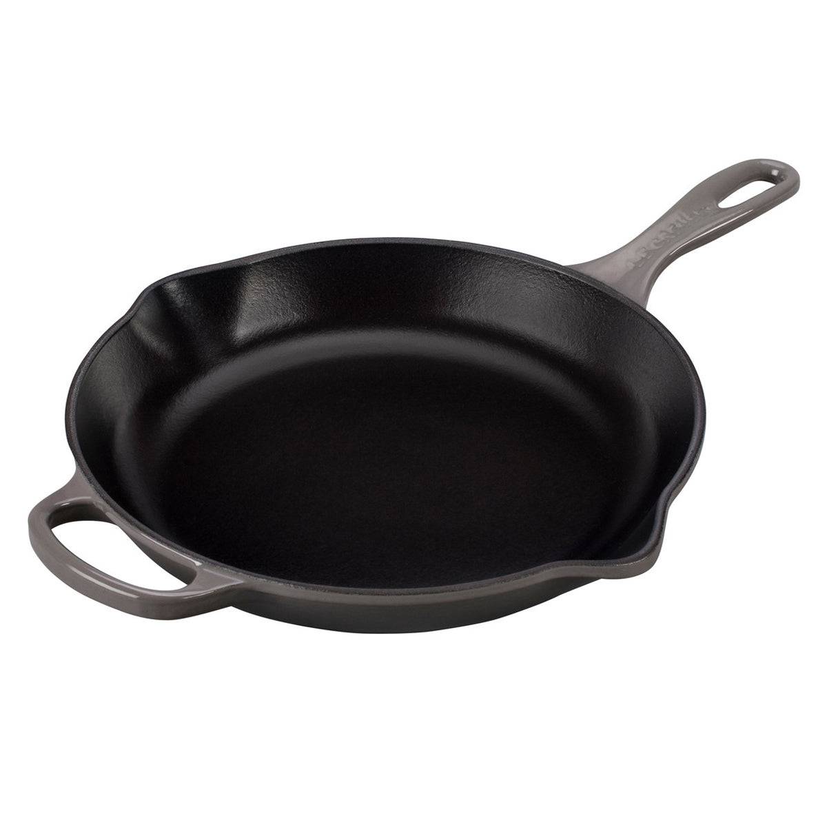 Le Creuset Signature Enameled Cast Iron Skillet, 9-Inches, Oyster - Kitchen Universe